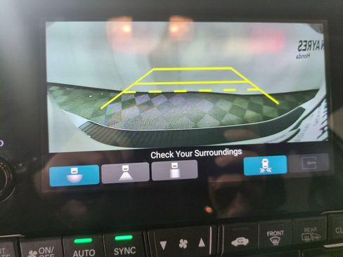 Certified 2023 Honda Odyssey Touring image 23