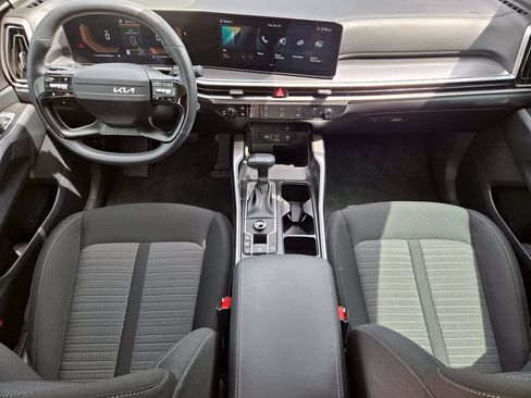 New 2026 Kia Sorento LX FWD image 18