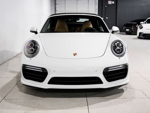 Used 2018 Porsche 911 Turbo image 5