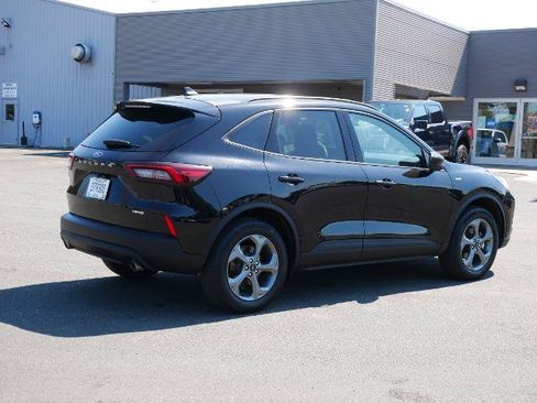 Certified 2025 Ford Escape ST-Line Select AWD/4WD image 5