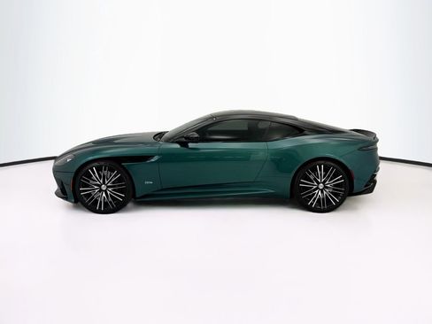 Used 2023 Aston Martin DBS Coupe RWD image 8