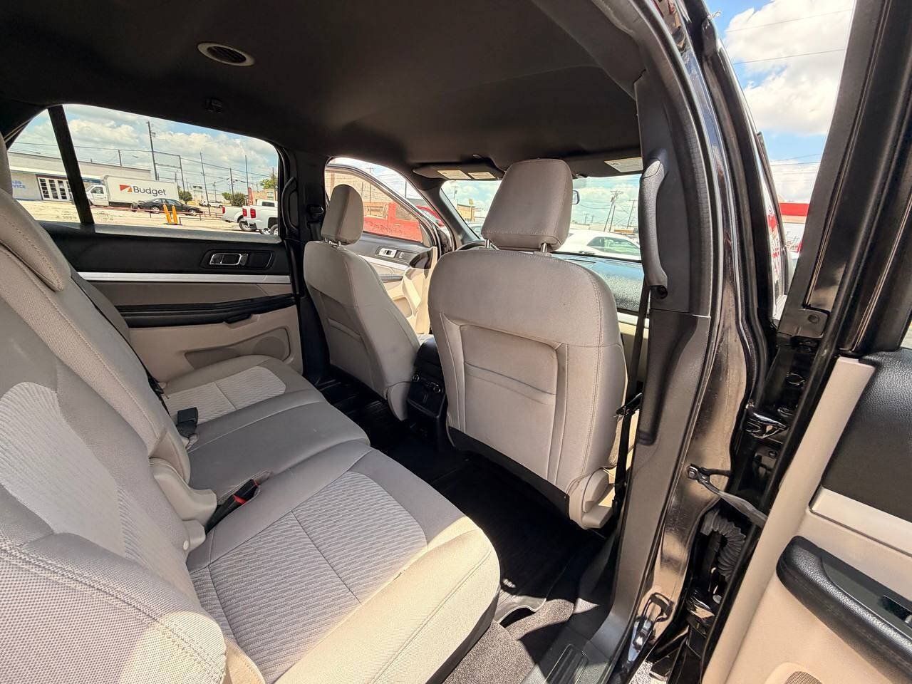Used 2019 Ford Explorer FWD image 16
