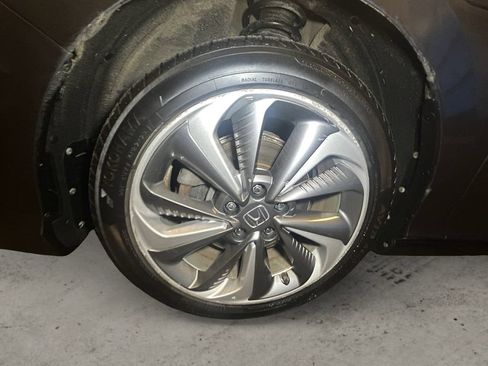 Used 2018 Honda Clarity Plug-In Hybrid image 14