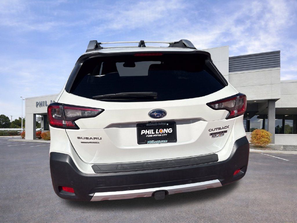 Used 2025 Subaru Outback Touring XT AWD/4WD image 6