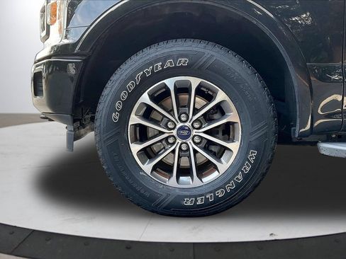Used 2020 Ford F150 XLT w/ Equipment Group 302A Luxury AWD/4WD image 31