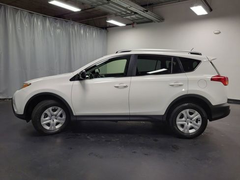 Used 2015 Toyota RAV4 LE image 5