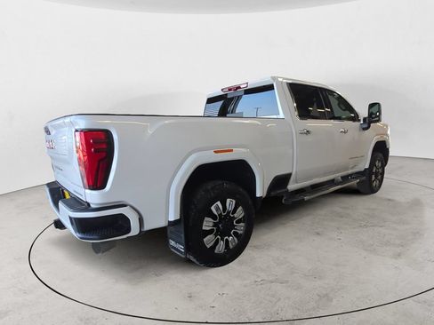 Used 2024 GMC Sierra 3500 Denali w/ Denali Reserve Package AWD/4WD image 5