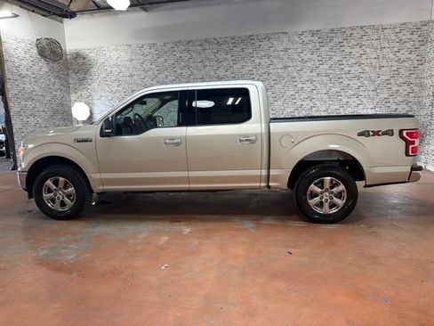 Used 2018 Ford F150 XLT w/ Equipment Group 302A Luxury AWD/4WD image 4