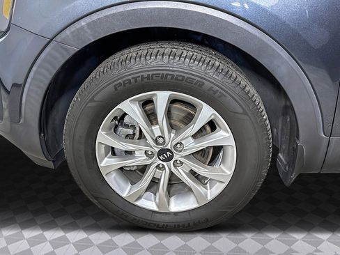 Used 2021 Kia Telluride LX image 30