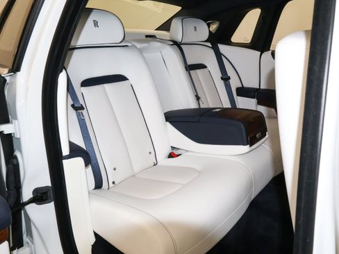 Used 2022 Rolls-Royce Ghost AWD/4WD image 61