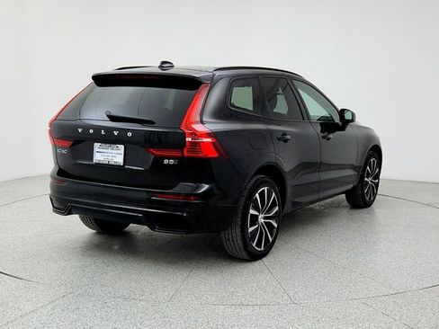 Used 2023 Volvo XC60 B5 Plus w/ Climate Package image 5