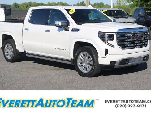 Used 2025 GMC Sierra 1500 Denali w/ Technology Package AWD/4WD image 1