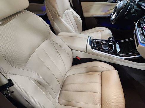 Used 2019 BMW X7 xDrive50i w/ Luxury Seating Package AWD/4WD image 32