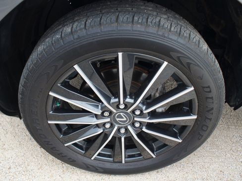 Used 2024 Lexus GX 550 w/ Accessory Package (31) AWD/4WD image 26