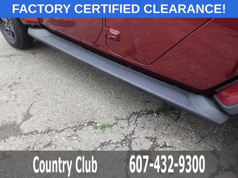 Used 2021 Jeep Gladiator Sport AWD/4WD image 22