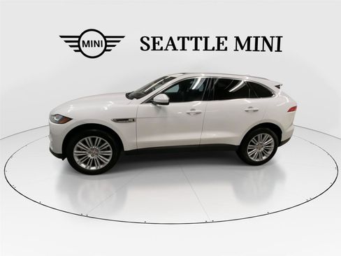 Used 2018 Jaguar F-PACE Portfolio image 6