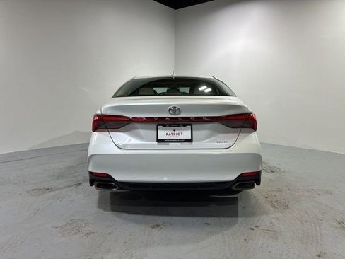 Used 2020 Toyota Avalon XLE image 9