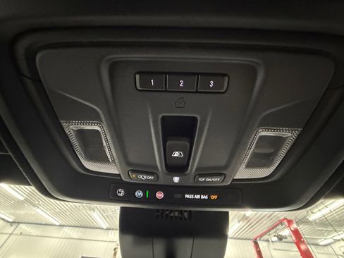 New 2026 GMC Sierra 1500 AT4 w/ AT4 Premium Package AWD/4WD image 18