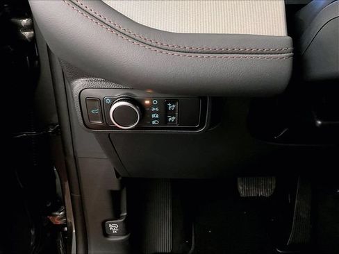 New 2026 Ford Explorer Active AWD/4WD image 31