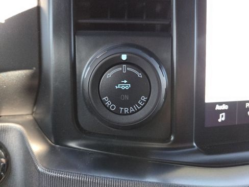 Used 2025 Ford F350 Platinum image 10