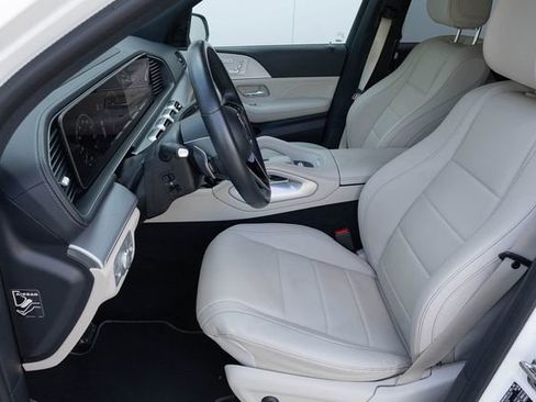 Certified 2025 Mercedes-Benz GLS 450 4MATIC image 13
