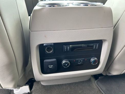 Used 2015 Lincoln Navigator L 4WD image 12