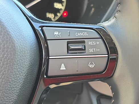 Certified 2026 Honda HR-V EX-L image 17