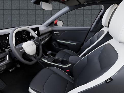 New 2025 Kia K4 GT-Line image 17