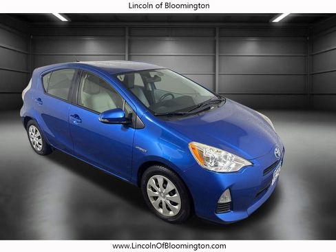Used 2014 Toyota Prius C One image 12