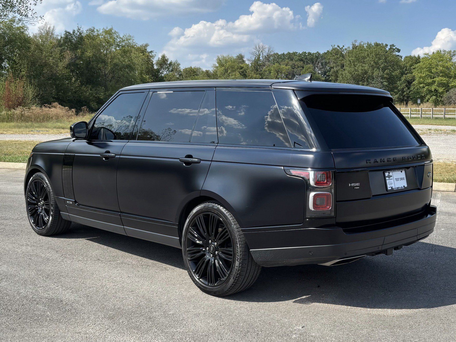 Used 2021 Land Rover Range Rover P525 Westminster Edition LWB AWD/4WD image 4
