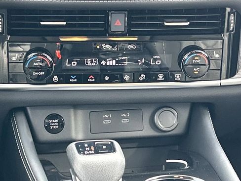 New 2026 Nissan Rogue Platinum w/ Platinum Premium Package AWD/4WD image 26
