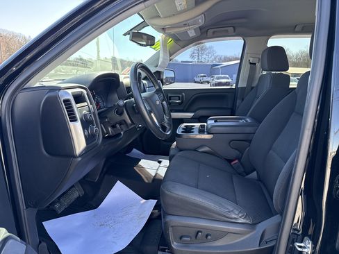 Used 2018 Chevrolet Silverado 1500 LT w/ LPO, Black Pack image 12