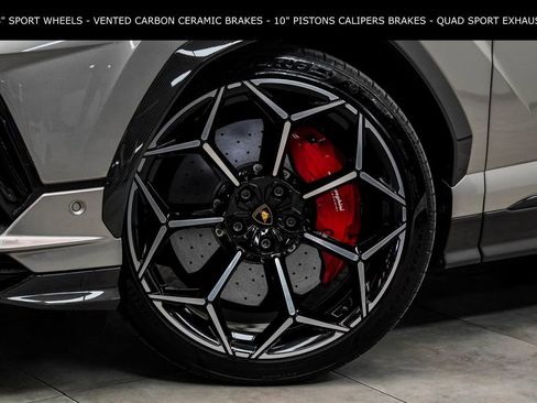 Used 2024 Lamborghini Urus Performante AWD/4WD image 3