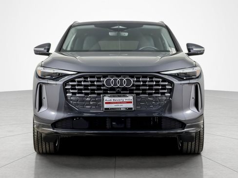 Used 2025 Audi Q5 Premium Plus w/ Premium Plus AWD/4WD image 8