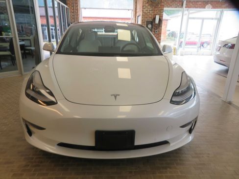 Used 2020 Tesla Model 3 Long Range AWD/4WD image 2