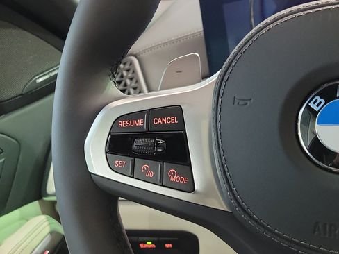 New 2026 BMW X6 xDrive40i w/ Climate Comfort Package image 21