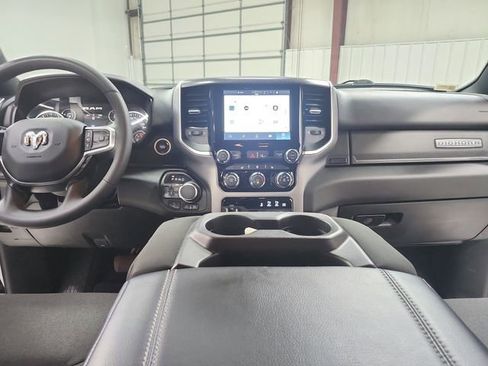 Used 2025 RAM 1500 Big Horn AWD/4WD image 25