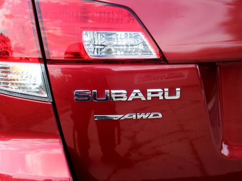 Used 2014 Subaru Outback 2.5i w/ Alloy Wheel Package image 36