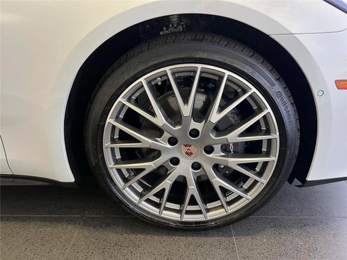 New 2026 Porsche Panamera 4 image 13