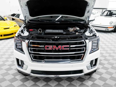 Used 2023 GMC Yukon XL SLT w/ SLT Luxury Package AWD/4WD image 94