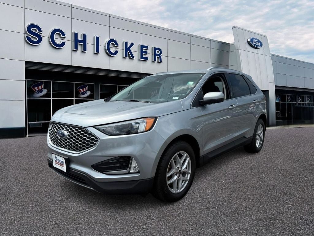 Used 2024 Ford Edge SEL w/ Convenience Package AWD/4WD image 4