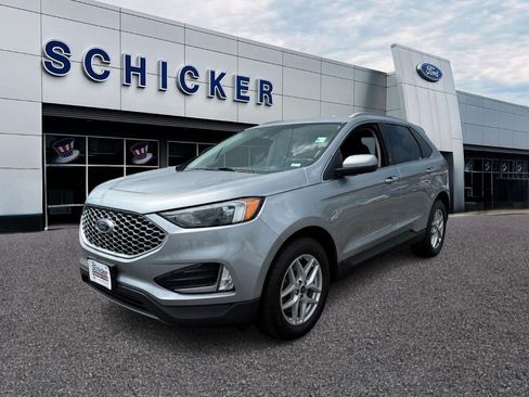 Used 2024 Ford Edge SEL w/ Convenience Package AWD/4WD image 4