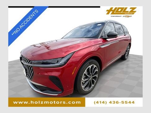 Used 2024 Lincoln Nautilus Reserve AWD/4WD image 1