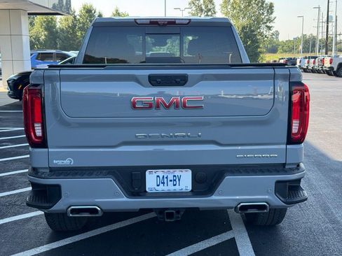 Used 2025 GMC Sierra 1500 Denali w/ Technology Package AWD/4WD image 5