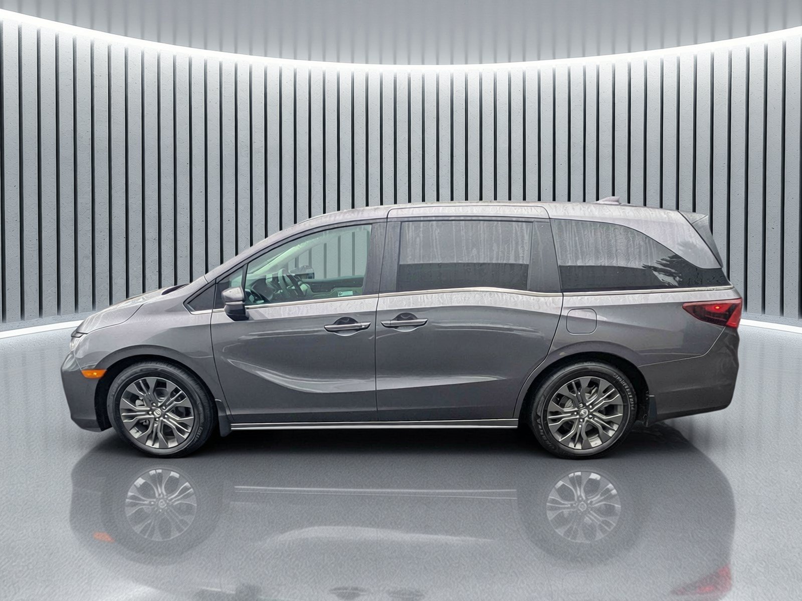 Certified 2026 Honda Odyssey Touring image 9