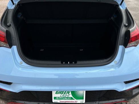 Used 2022 Hyundai Veloster N image 12