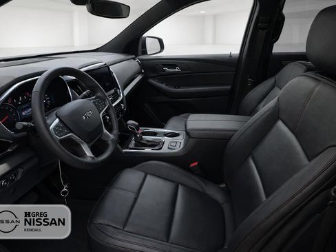 Used 2024 Chevrolet Traverse RS image 7