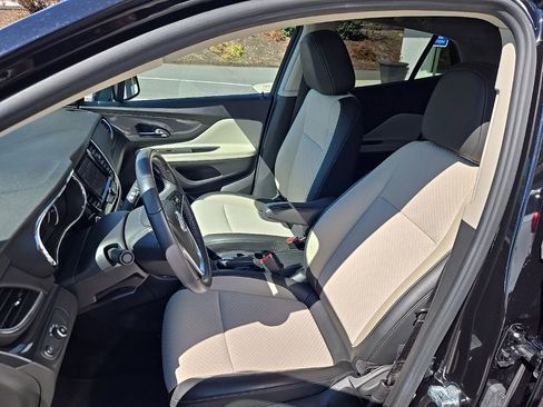 Used 2022 Buick Encore Preferred w/ Safety Package image 13