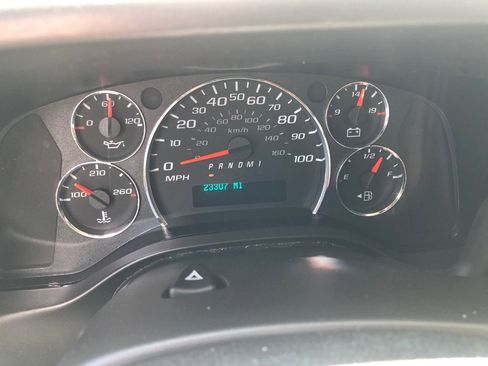 Used 2023 GMC Savana 2500 w/ Driver Convenience Package image 34