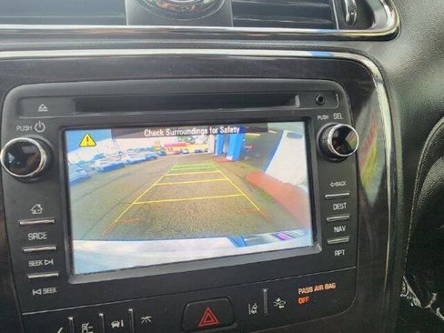 Used 2017 Buick Enclave Premium w/ Experience Buick Package image 18